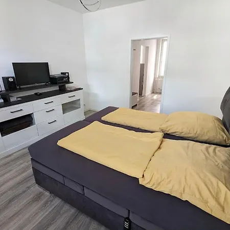 Appartement Gemuetliche 2-zi-whg, Strandnaehe, Kostenloser Parkplatz, Schluesselbox, 24/7 Selfcheckin Flensbourg