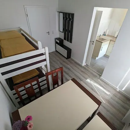 Apartment Gemütliche 2-zi-whg, Strandnähe, Kostenloser Parkplatz, Schlüsselbox, 24/7 Selfcheckin *