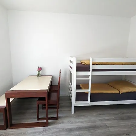 Apartment Gemütliche 2-zi-whg, Strandnähe, Kostenloser Parkplatz, Schlüsselbox, 24/7 Selfcheckin *
